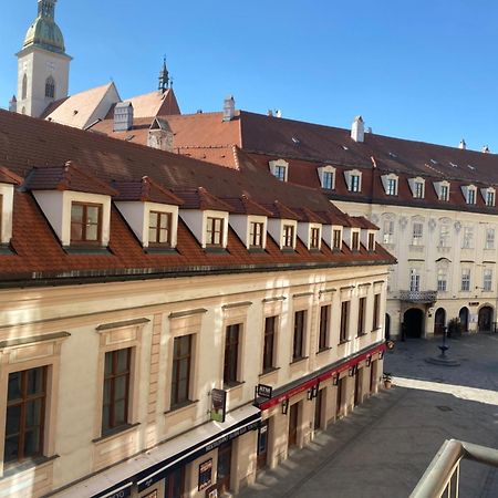 Audrey Hepburn Apartment Old Town Air Conditioned Bratislava Exterior photo